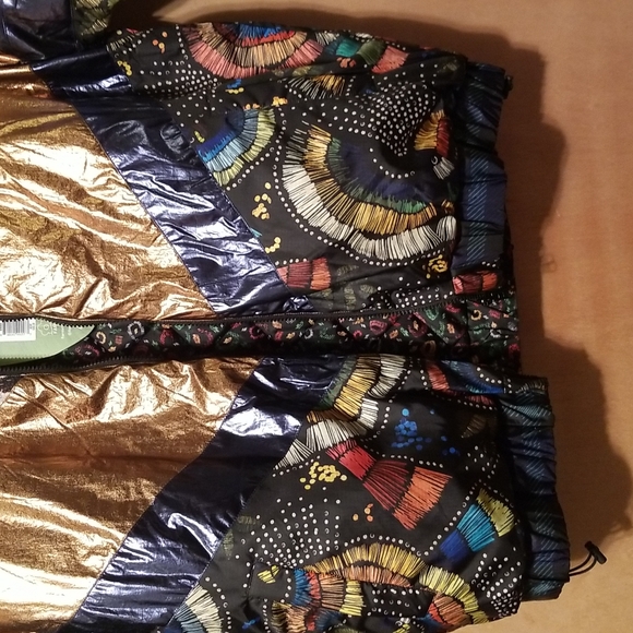 NWT FARM Rio Reversible Puffer Jacket Coat Copper Gold Metallic - Picture 4 of 16